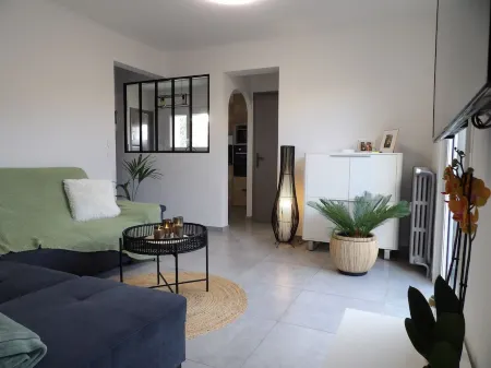 Fréjus plage Magnifique T2 Отели рядом с достопримечательностью «Camping Resort and Spa La Baume la Palmeraie»