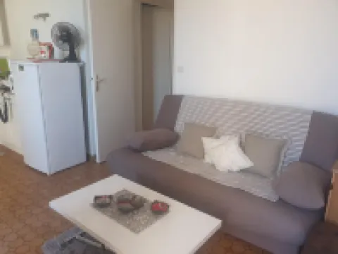 Apartment Gruissan 格呂桑酒店