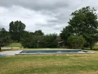 Old Country House with Swimming Pool - สระว่ายน้ำส่วนตัว