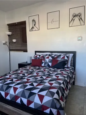 Luxurious NYC Retreat / Central Location / Wi-Fi Hotels in der Nähe von J Zarnoch Jewelers