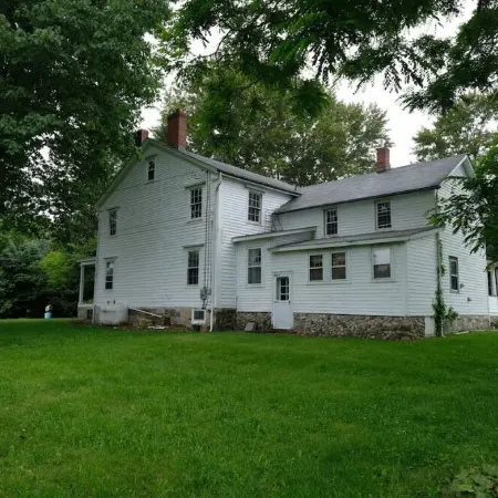 Historic 1874 Farm House at Foot of Gunks