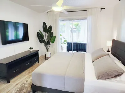 Modern, Fully Renovated Home only 7 minutes from the Beach