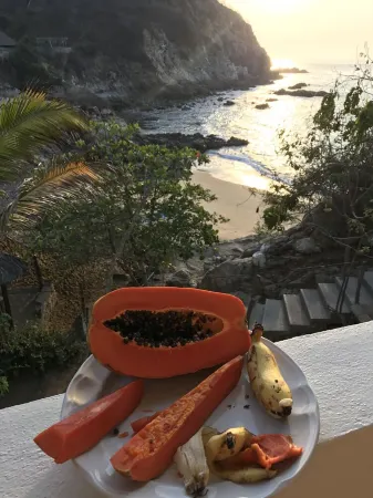 Casa El Delfin, 2nd Floor-Apt. 1 -  Estacahuite