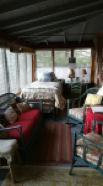 Charming Cabin Lake Rights, Private Dock 3 bedroom, 2 bath. Sleeps 7.