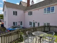 IDEAL EXMOOR LOCATION HOMELY 4 BED HOUSE, GARDEN, SEA VIEWS FAMILY/DOG FRIENDLY!