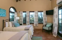 Alta Vista - Mint Condition, Private Pool, 50 Mile Views and a Backup Generator!