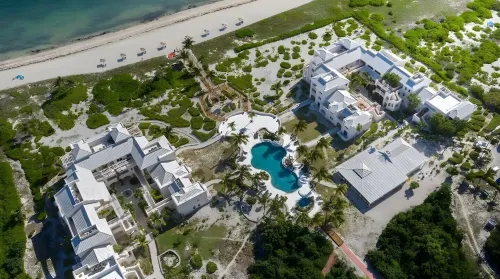 Beautiful Ocean View 3 Bedroom Condo on the Beach Hotels in Wheeland Settlement