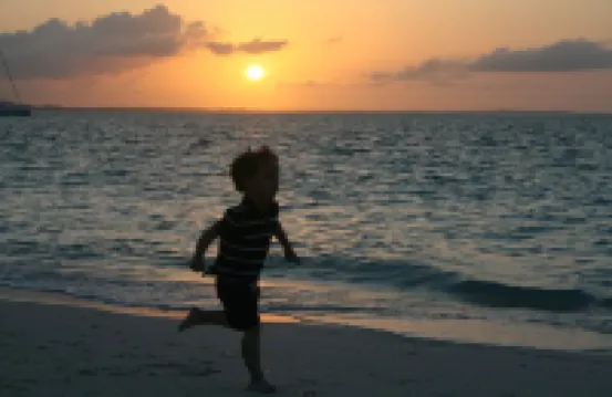 Grandview Penthouse 3 Bedroom plus bonus 4th bedroom Beach Front on Grace Bay