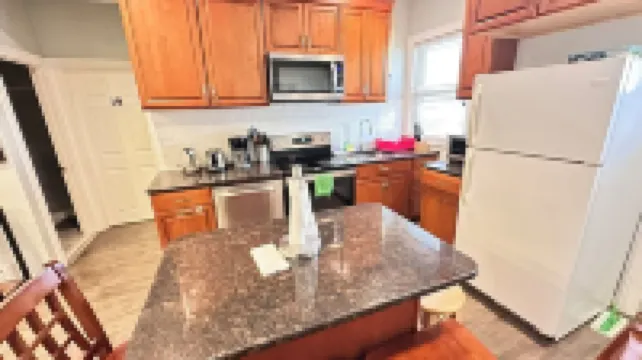 4 Bedroom 2 Bathroom Home Close to Metro, Near Central Boston & Cambridge