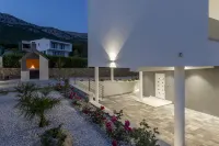 Luxurious Villa "Meri"