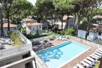 Hotel Columbia - Pools