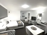 Rosebourne Gardens Motel Hotels in Emerald Beach