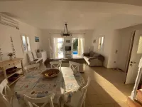 Four bedroom villa with private pool with stunning views and beautiful sunsets Hotels in Erisos