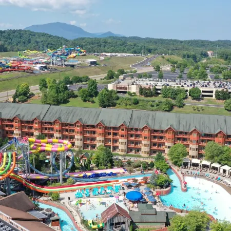 Wilderness at the Smokies - Stone Hill Lodge