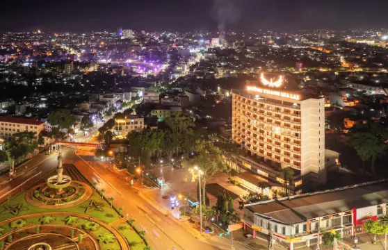 芒青大酒店嘉萊