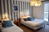 Hôtel et Appartements les Platanes Hotels in Lanarce