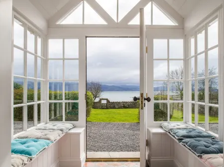 Flagstaff Отели в г. Ллангед