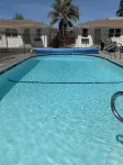 Carlin's Cottage Court - Swimmingpools