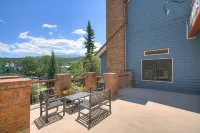 4Br Renovated - Sleeps 12- Downtown Breck by RedAwning - Breakfast