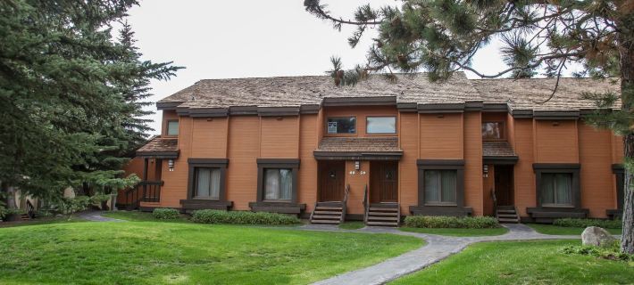 Snowcreek II #253 1 Bedroom Condo by RedAwning Hotels in Mammoth Lakes