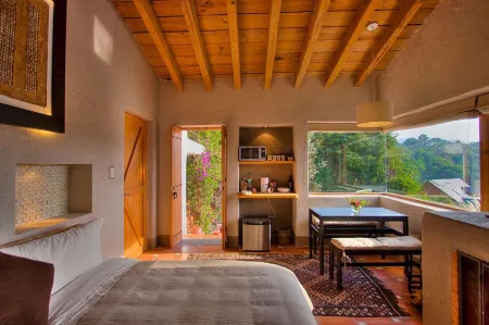 Las Luciernagas (Adults Only)