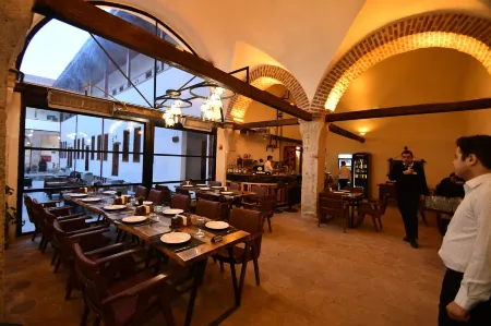 YAZMACILAR HANI OTEL RESTAURANT Отели в г. Gulbaharhatun Mahallesi