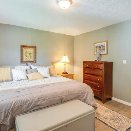 Pool Access & Lanai: Riverfront Welaka Condo!