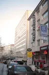 Peracity Hotel Hotels near Genclik Park