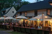 Squam Lake Inn Hotels in Holderness