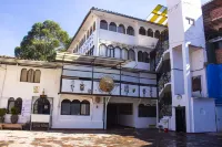 Hotel Camino Real Hotels in P'isaq