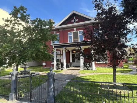 Hickory House Inn Отели в г. Анаконда