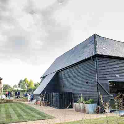 The Farmhouse at Redcoats Hotel Exterior