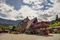 Twin Peaks Lodge & Hot Springs