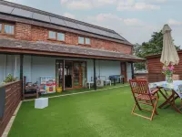 The Barn the Elms - Boutique