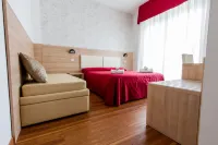 Hotel Monica