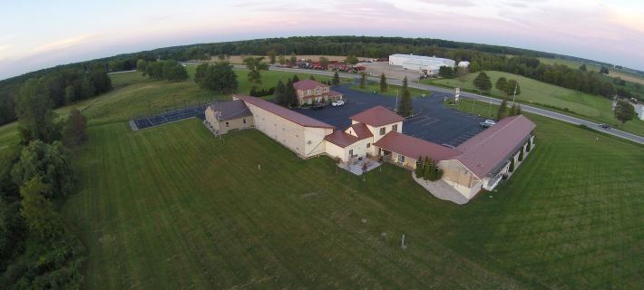 Country Inn Listowel Hotels in Perth County