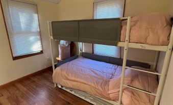 Crooked River Cottage Limit 5 Cottage