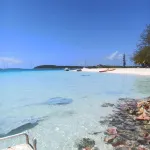 1 bedroom 1 bathroom beach house, beach right at your door steps
