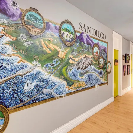 HI San Diego Downtown Hostel Отели рядом с достопримечательностью «Музей Железнодорожных Моделей»