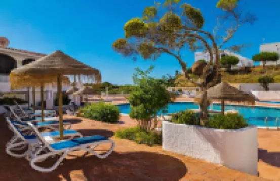 Apartamentos Salema Praia Club