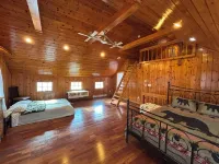 HollyKissHudsonValley Full House + Renovated Upstairs Red Barn and Loft