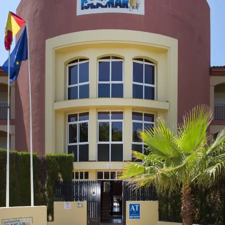 Leo Islamar
