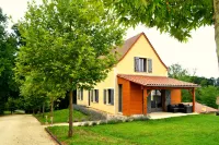 Château les Merles et Ses Villas Hotels in Saint-Marcel-du-Perigord
