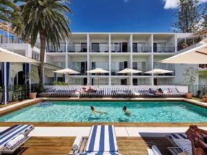 Halcyon House