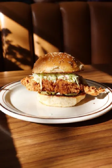 The Adler a Hollywood Hotel Отели рядом с достопримечательностью «Юниверсал Студиос Голливуд»