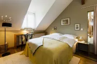 Gut Sonnenhausen GmbH&Co.KG Hotels in Aying