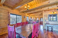 Pet-Friendly Cloudcroft Cabin Walk to Shop, Food - Kæledyr tilladt