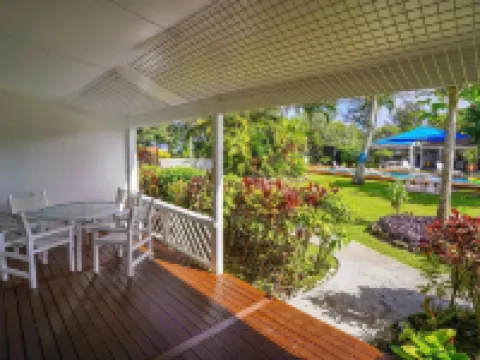 The Black Pearl Beachside Apartments Hotels in Arorangi