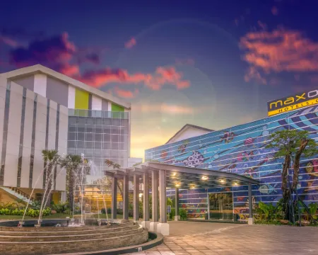 MaxOneHotels at Resort Makassar Hotels in Makassar