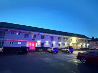Alpha Inn Hotels in Wawa